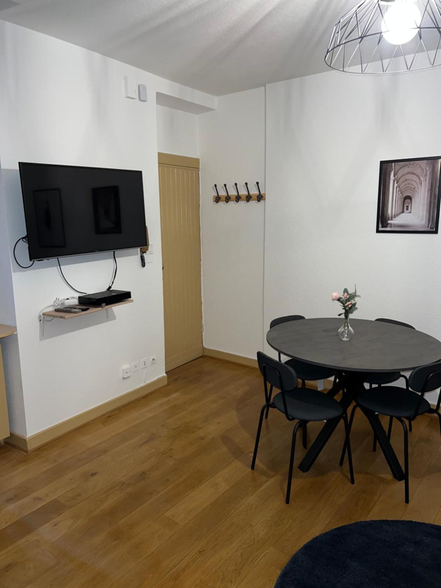 Appartement Dijon Le Zola, Avec Parking Prive Sur Demande Payant Sur Place Εξωτερικό φωτογραφία